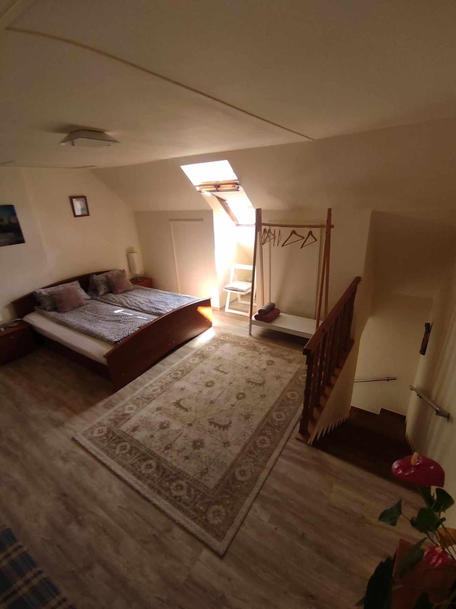 Cehmesterek Apartman Еґер Екстер'єр фото
