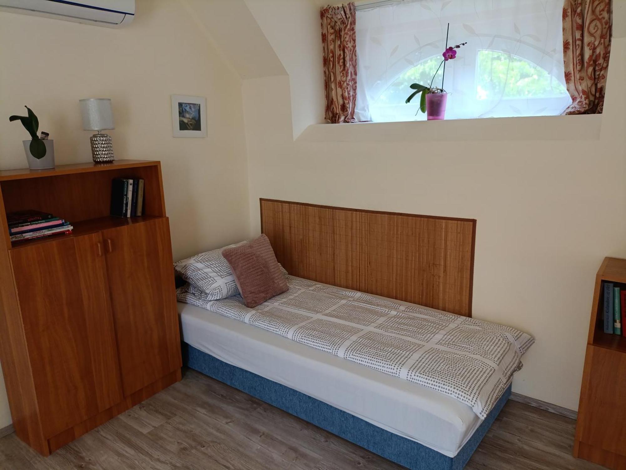 Cehmesterek Apartman Еґер Екстер'єр фото
